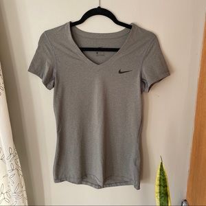 Nike dry fit v-neck NWOT